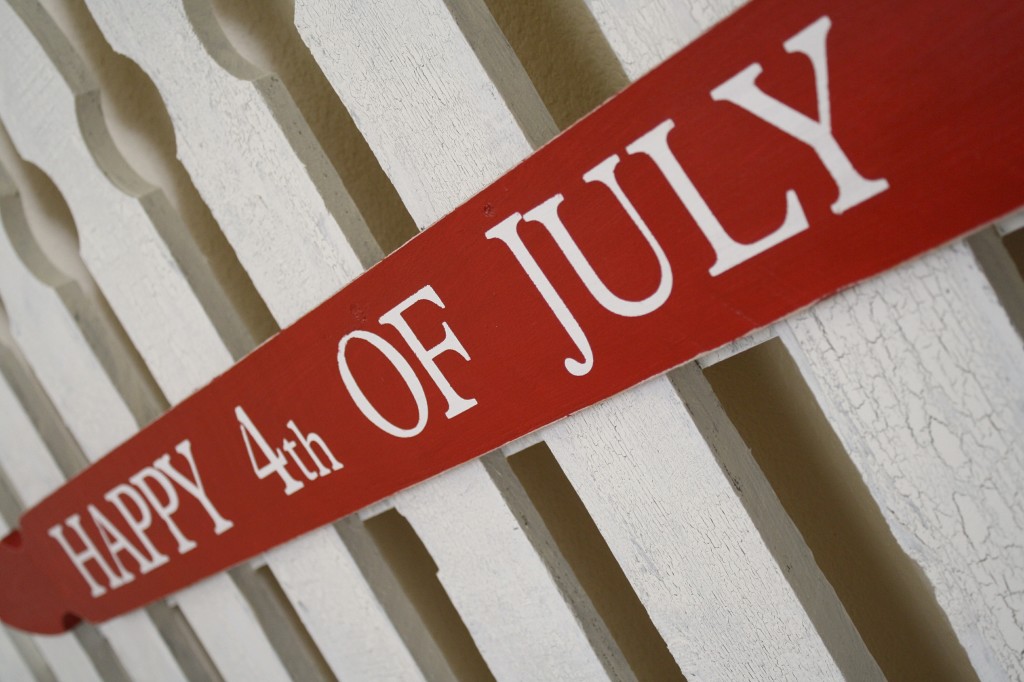 4th of July Fence Board Sign